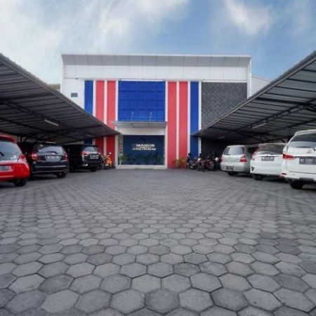 D'Paragon Flamboyan Γιογκιακάρτα Εξωτερικό φωτογραφία